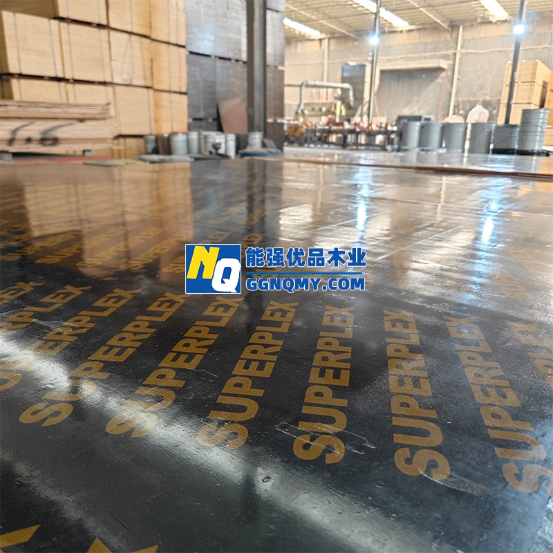 1704788889885328